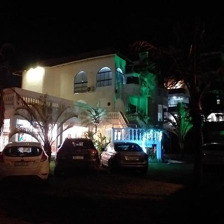Czaritza Apart Hotel بومبينهاس المظهر الخارجي الصورة